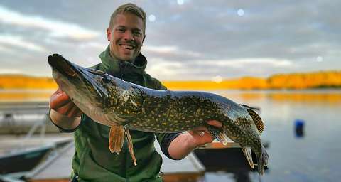 Fly fishing lesson & Pike fishing