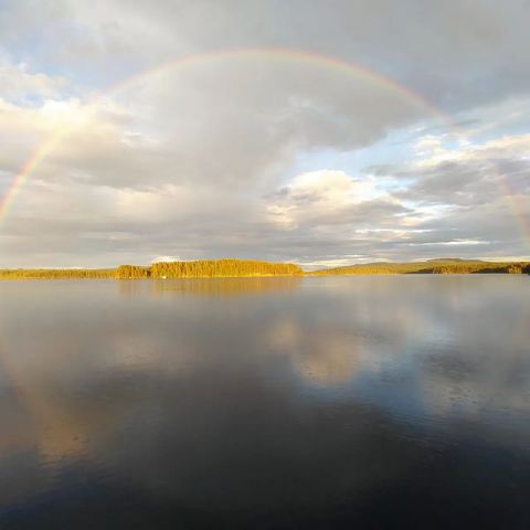 #rainbow #nature #niceevening #slowtravel #cabinlife #visithagfors #visitsweden #visitvärmland